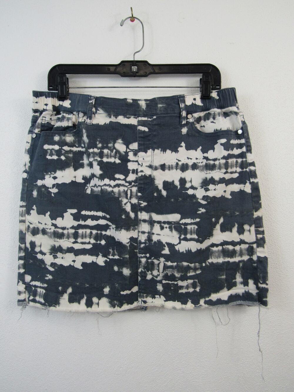 Love, Fire XL Blue White Bleach Tie Dye Mini Skirt Raw Hem Stretch Denim